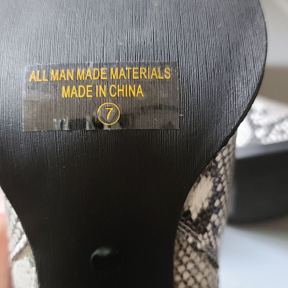 Nature Breeze Python Print Closed Toe Zipper Chun… - image 8